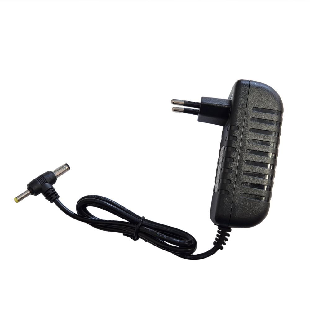Захранващ Адаптер 12V / 2A с два стандарта 5,5х2,5 и 3,5х1,35